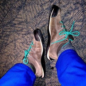 Well worn women’s LL Bean sneakers